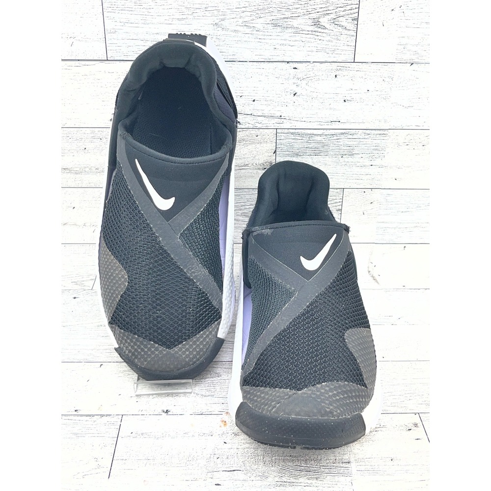 Nike Go FlyEase Black White Hands Free Slip On Sneakers DR5540-002 Women Sz‎ 6